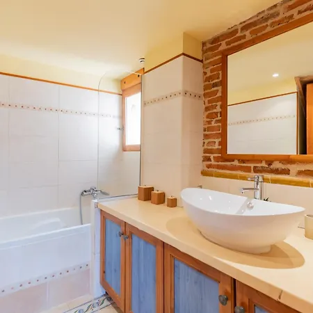 Le Loft Historique - Appt Proche Gare Montauban